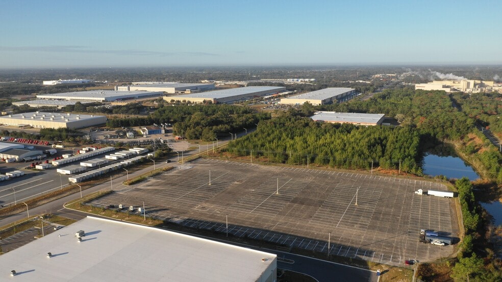 10614 Yeager rd, Jacksonville, FL for lease - Building Photo - Image 3 of 6