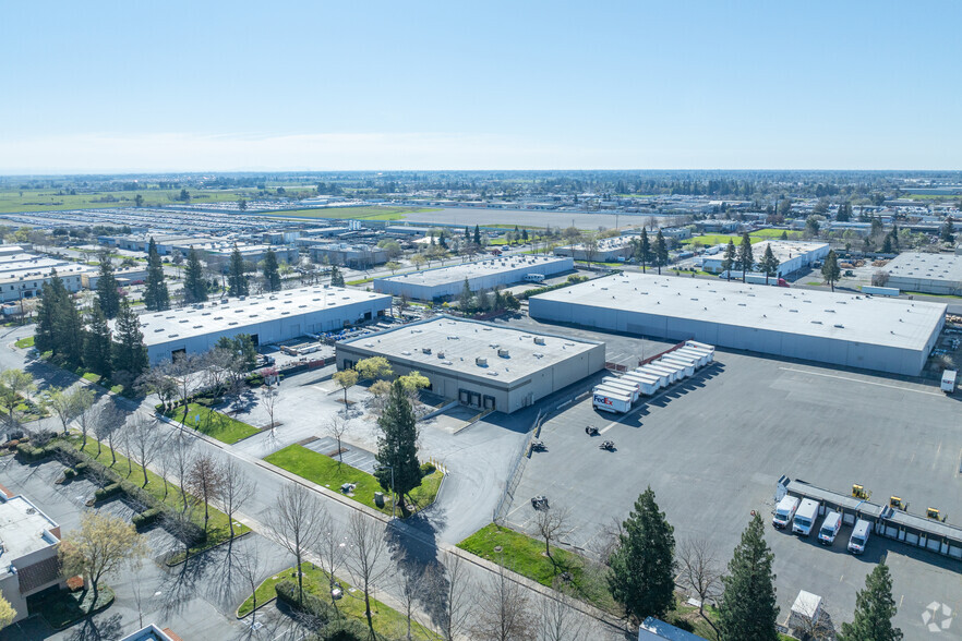 8361 Rovana Cir, Sacramento, CA for lease - Aerial - Image 3 of 8