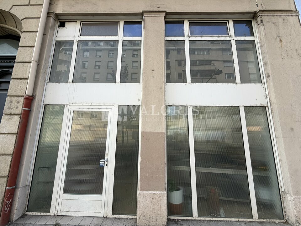 52 Avenue Roger Salengro, Villeurbanne for lease Building Photo- Image 1 of 12
