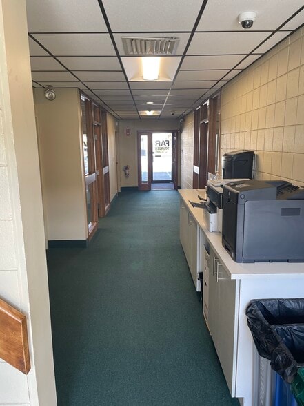 151 Lavan St, Warwick, RI for lease - Building Photo - Image 2 of 29