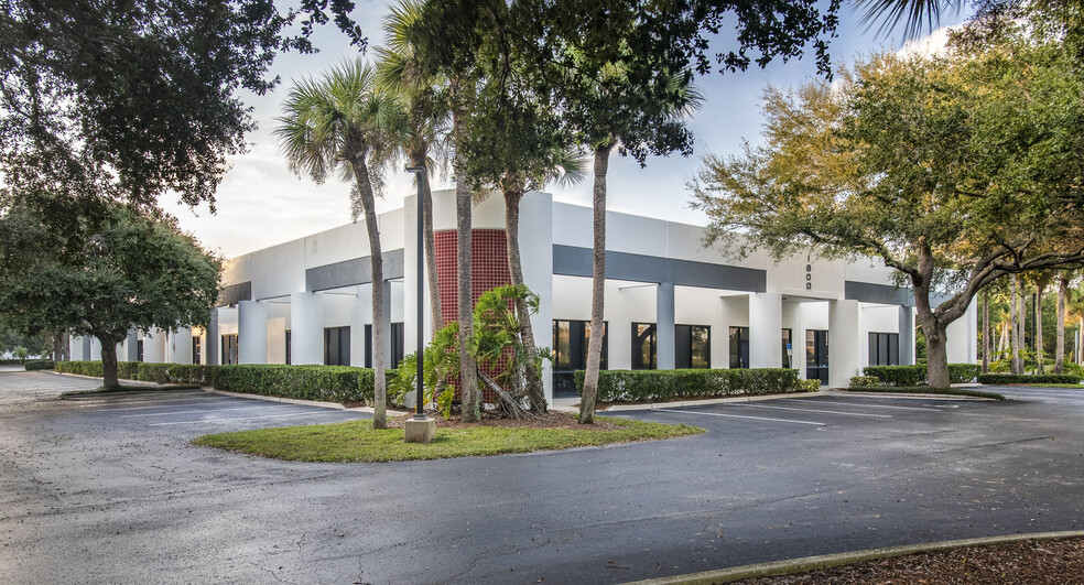 1800 Penn St, Melbourne, FL for lease - Building Photo - Image 1 of 6