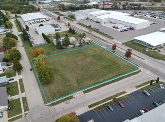 Plus de détails pour 112 W Burbank Ave, Janesville, WI - Terrain à vendre