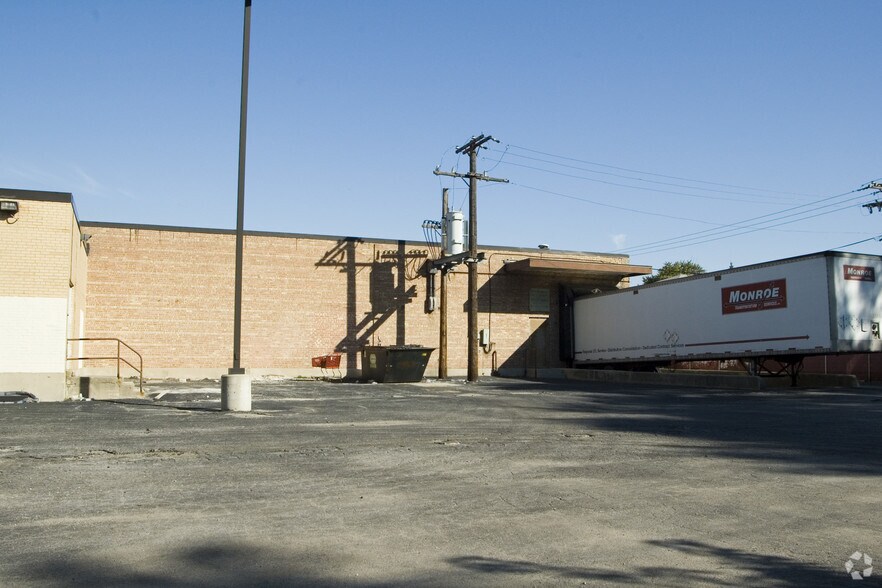 9625-9633 S Cicero Ave, Oak Lawn, IL for lease - Building Photo - Image 1 of 4