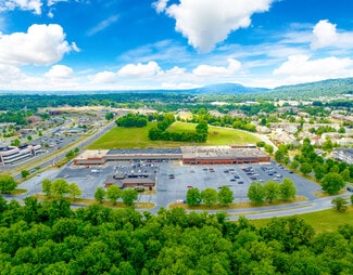 Plus de détails pour 4400-4450 Oakhurst Blvd, Harrisburg, PA - Commerce de détail à louer