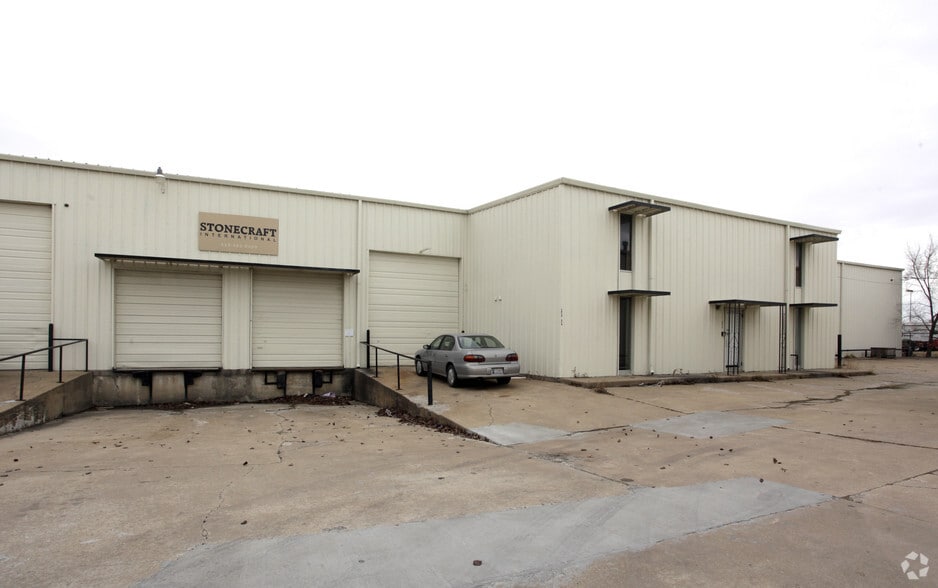 9950-10110 E 55th Pl, Tulsa, OK for lease - Building Photo - Image 3 of 6