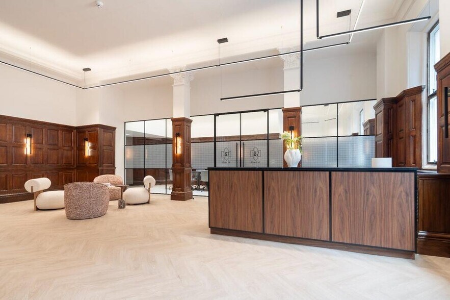 187 Fleet St, Londres à louer - Photo du bâtiment - Image 2 de 18