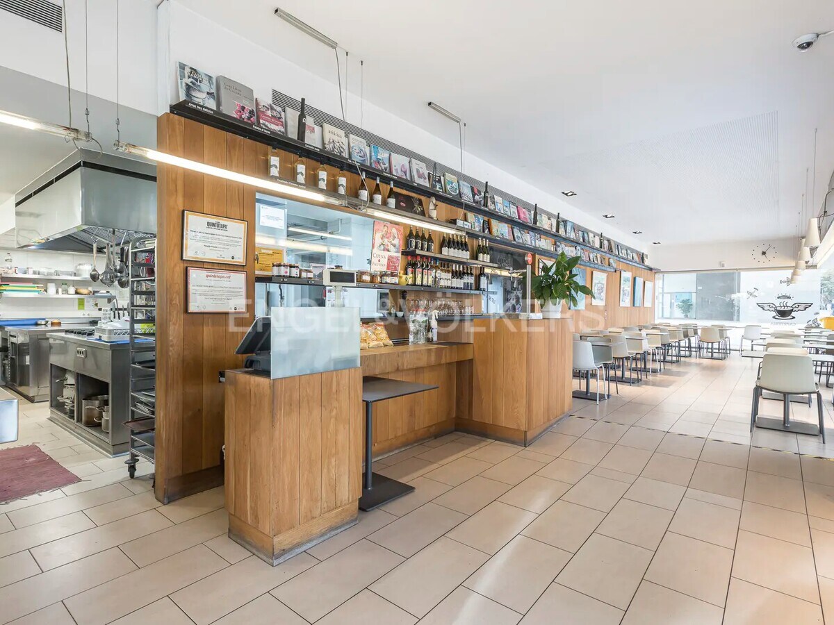 Sant Just Desvern, BAR 08960 - Unit 01 - - Interior Photo - Image 2 of 26