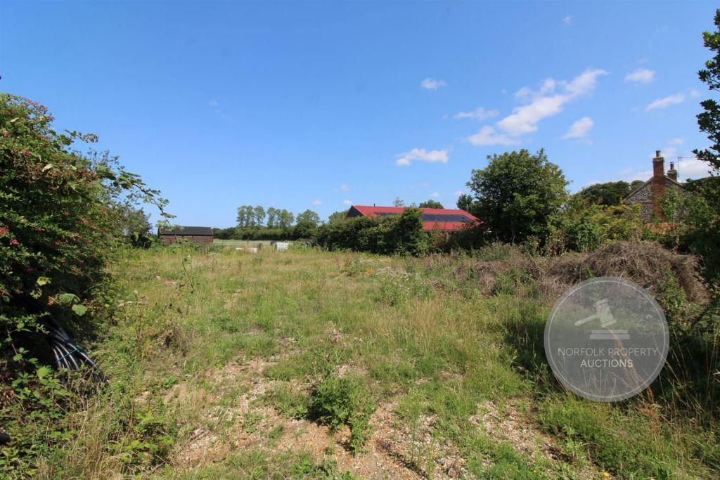Stanhoe Rd, Docking for sale Primary Photo- Image 1 of 12