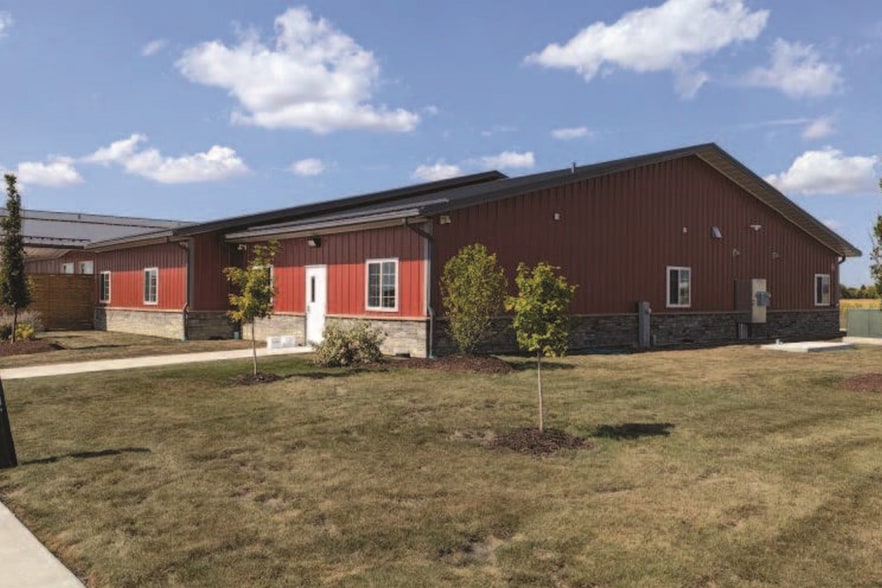 949 Bell Rd, Minooka, IL à vendre - Photo du bâtiment - Image 3 de 9