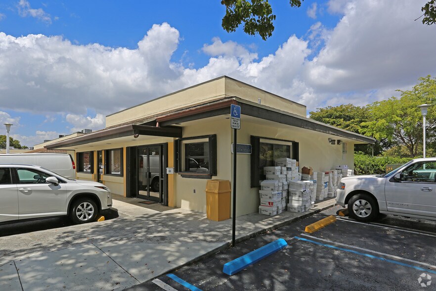 9260-9290 Hammocks Blvd, Miami, FL à louer - Photo du bâtiment - Image 3 de 5