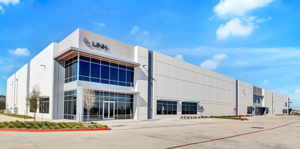 2080 S AW Grimes Blvd, Round Rock, TX à louer - Photo du bâtiment - Image 1 de 14