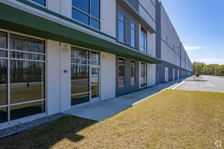 130 Dorchester Village Rd, Midway, GA à vendre - Photo du bâtiment - Image 2 de 4