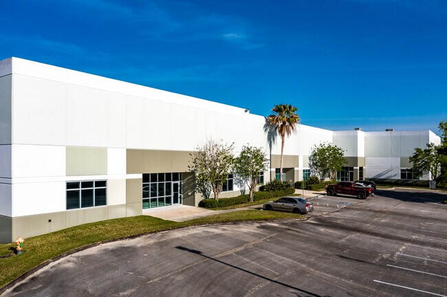 More details for 2855 Interstate Dr, Lakeland, FL - Flex for Lease