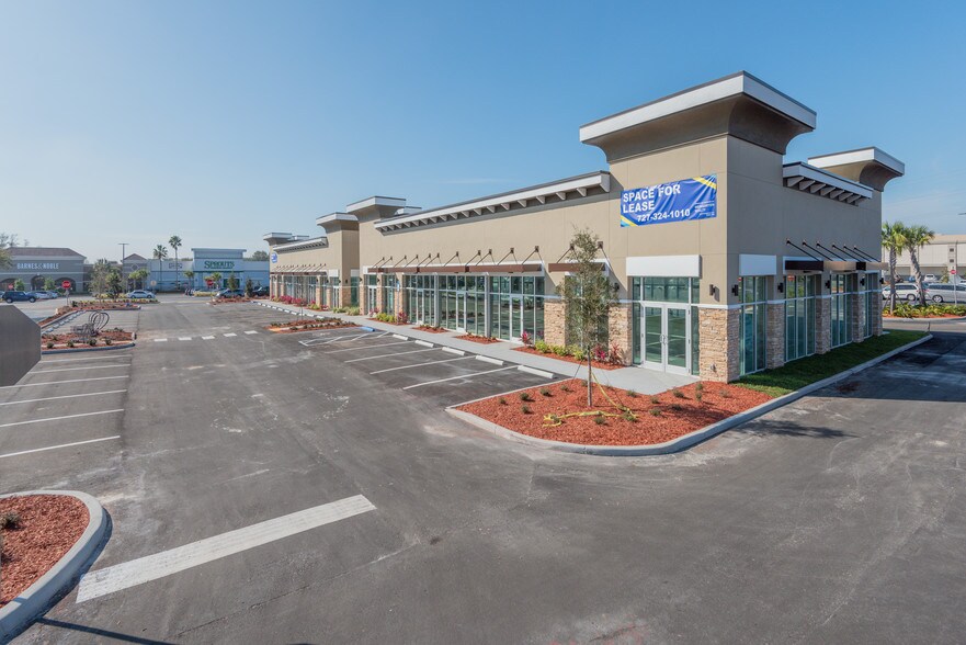 23668-23674 US Highway 19 N, Clearwater, FL à louer - Photo du bâtiment - Image 2 de 10