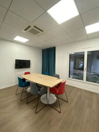 Plus de détails pour 4 Bis Avenue Camille Rousset, Bron - Bureau à vendre