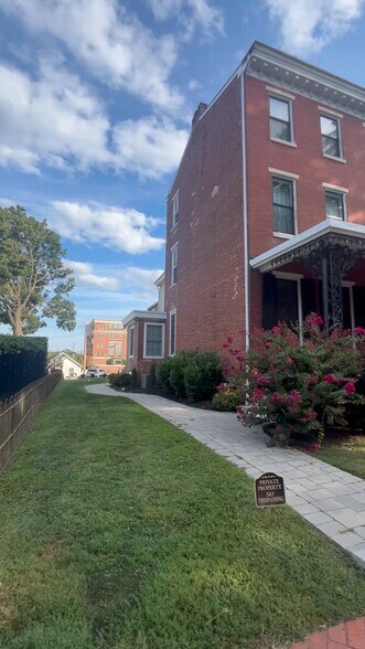 331 W Miner St, West Chester, PA à louer - Vidéo sur l’inscription commerciale - Image 2 de 24