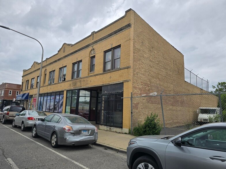 5118-5120 W Grand Ave, Chicago, IL for sale - Building Photo - Image 3 of 9