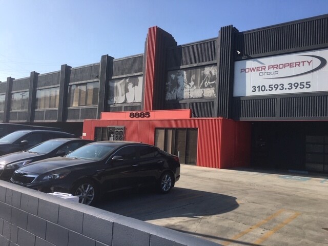 8885 Venice Blvd, Los Angeles, CA à louer - Photo du bâtiment - Image 2 de 11
