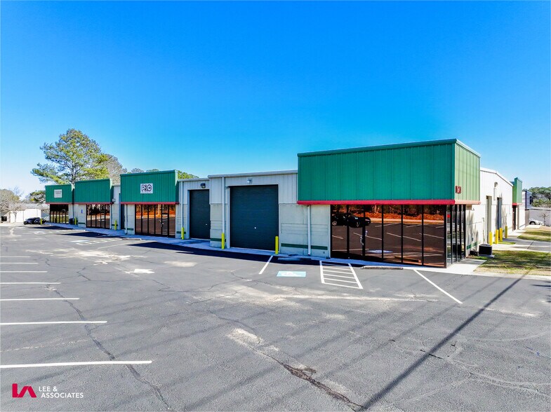 1601 Lester Rd, Conyers, GA à louer - Photo du bâtiment - Image 2 de 10