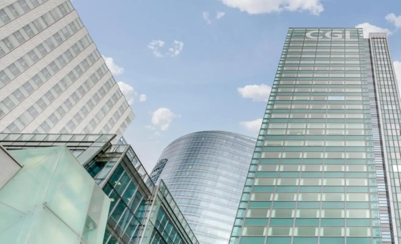 17 Place Des Reflets, Courbevoie for lease Primary Photo- Image 1 of 16