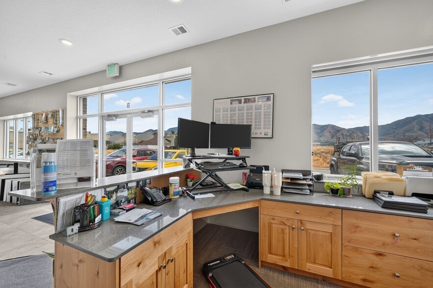 79 W 3100 N, Hyde Park, UT for sale - Building Photo - Image 3 of 49