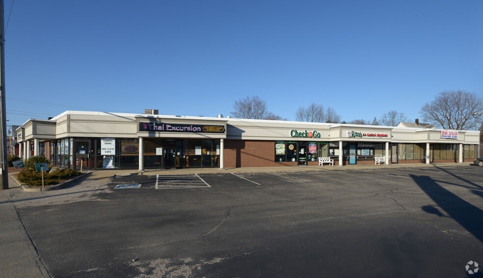 1565 Post Rd, Warwick, RI for lease - Primary Photo - Image 1 of 8