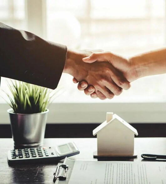 Flex in Chelles for sale - Building Photo - Image 2 of 3