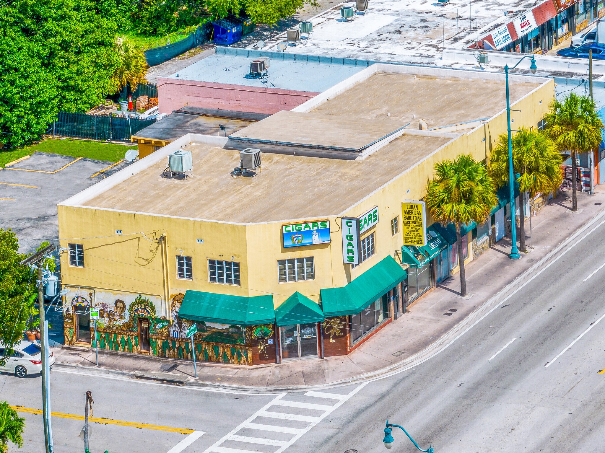 3471-3475 SW 8th St, Miami, FL à louer Photo du bâtiment- Image 1 de 20