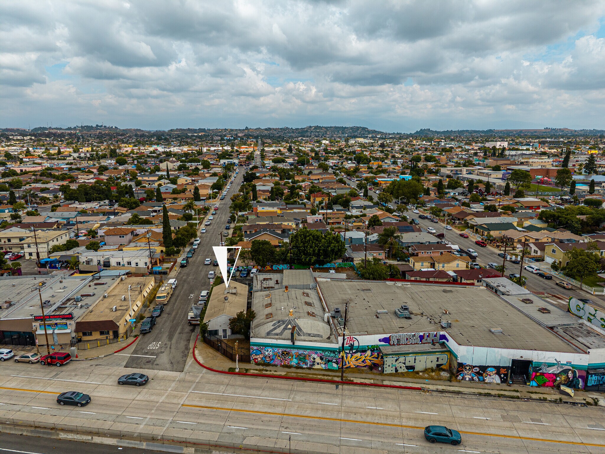 4901 Telegraph Rd, East Los Angeles, CA à vendre Photo du bâtiment- Image 1 de 23