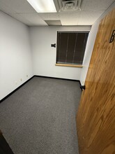 2755-2795 E Desert Inn Rd, Las Vegas, NV à louer Photo intérieure- Image 1 de 1