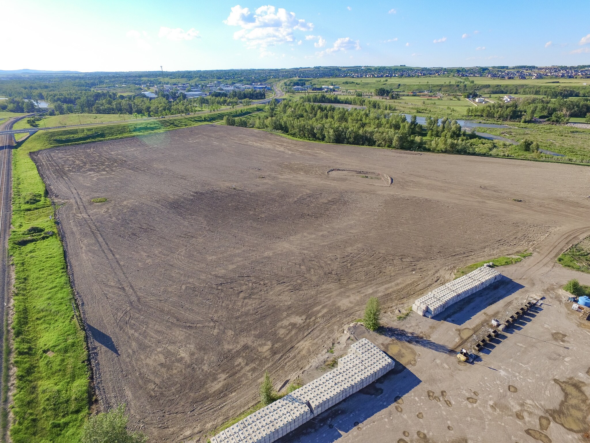 Southbank Rd, Okotoks, AB for sale Primary Photo- Image 1 of 1