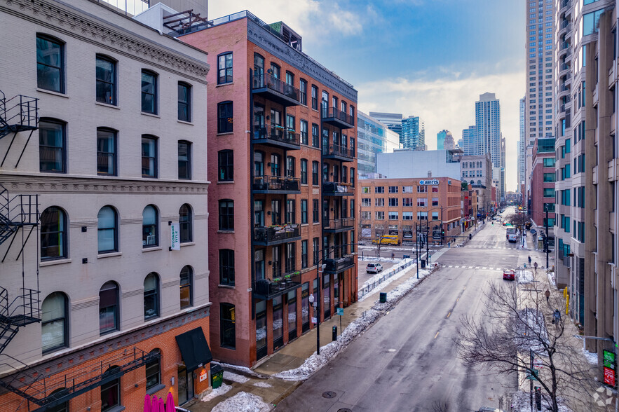 154 W Hubbard St, Chicago, IL à vendre - Photo principale - Image 1 de 1