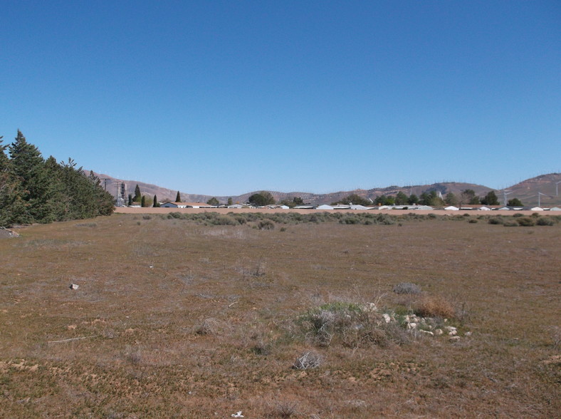 E Tehachapi Blvd @ Mountain View Blvd, Tehachapi, CA à vendre - Photo du bâtiment - Image 1 de 13