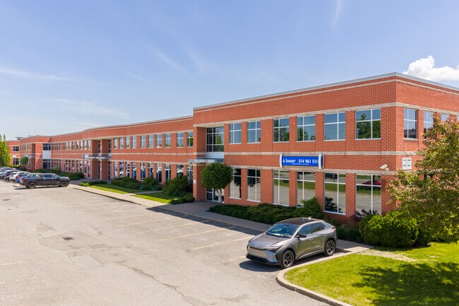 Plus de détails pour 5896-5932 Boul Henri-Bourassa O, Montréal, QC - Industriel à louer