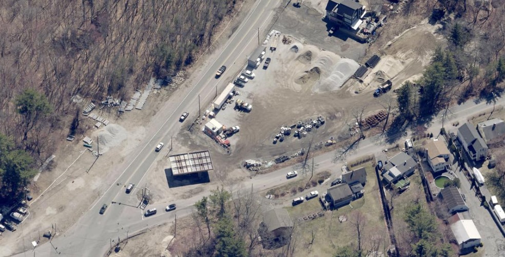 221 Lafayette Rd, Salisbury, MA for lease - Building Photo - Image 2 of 4