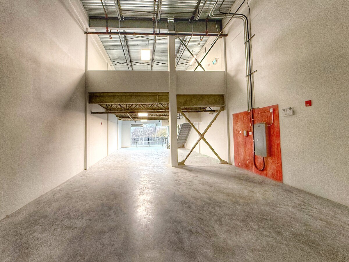 4888 Vanguard Rd, Richmond, BC V6X 0W6 - Unité B309 -  - Photo intérieure - Image 1 of 6