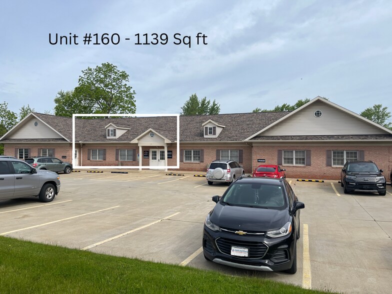 160 Cleveland St, Elyria, OH for lease - Building Photo - Image 2 of 14