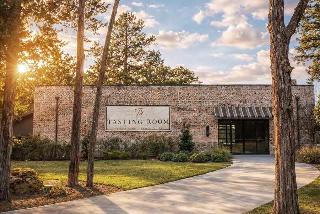 25200 Bernard Rd, New Ulm, TX for sale Primary Photo- Image 1 of 8