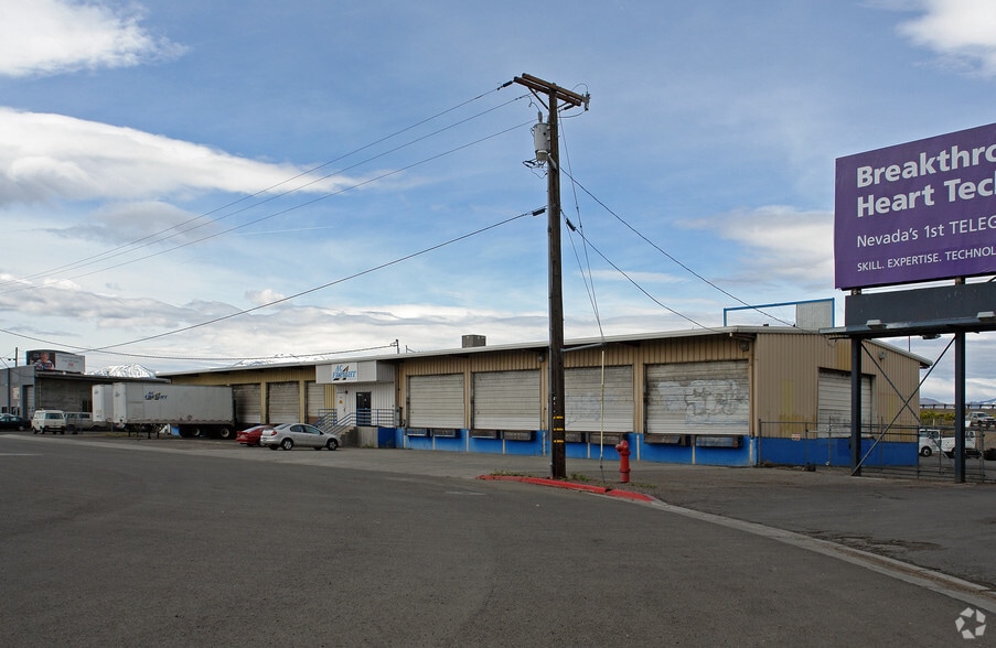 585 Depaoli St, Reno, NV for lease - Building Photo - Image 2 of 3