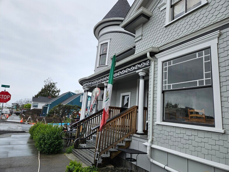 860 10th St, Arcata, CA à vendre - Photo du bâtiment - Image 2 de 4
