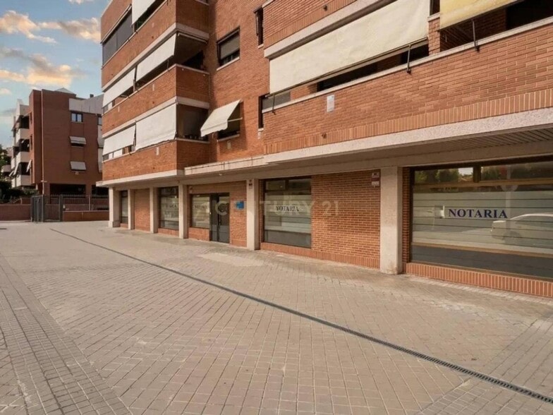 Office/Retail in Pozuelo de Alarcón, Madrid for lease - Building Photo - Image 3 of 5