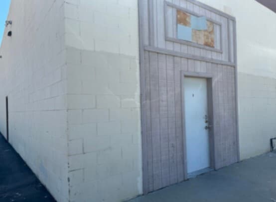 42156 10th St W, Lancaster, CA for lease - Building Photo - Image 2 of 6