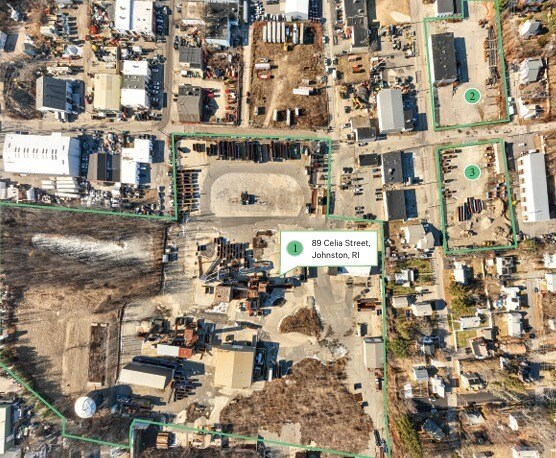 89 Celia St, Johnston, RI à vendre - Photo du bâtiment - Image 2 de 2