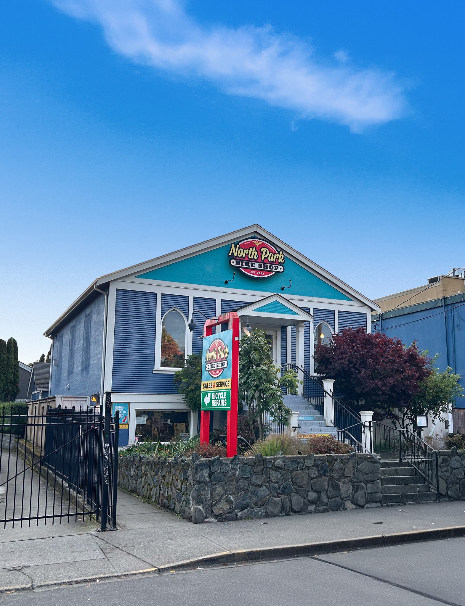 1833 Cook St, Victoria, BC for sale Building Photo- Image 1 of 7
