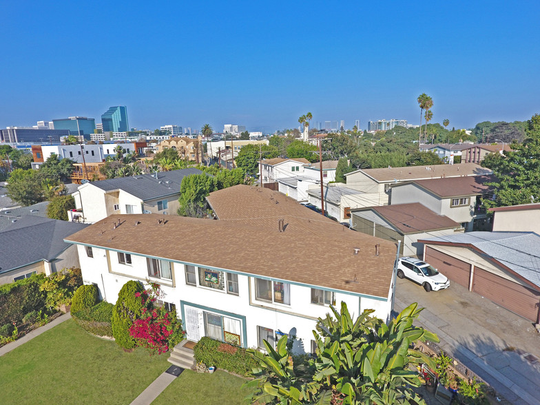 2468 Barry Ave, Los Angeles, CA à vendre - Photo du bâtiment - Image 1 de 1