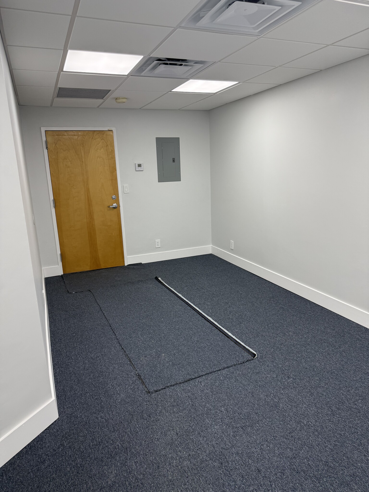 2501 E Commercial Blvd, Fort Lauderdale, FL for lease Interior Photo- Image 1 of 9
