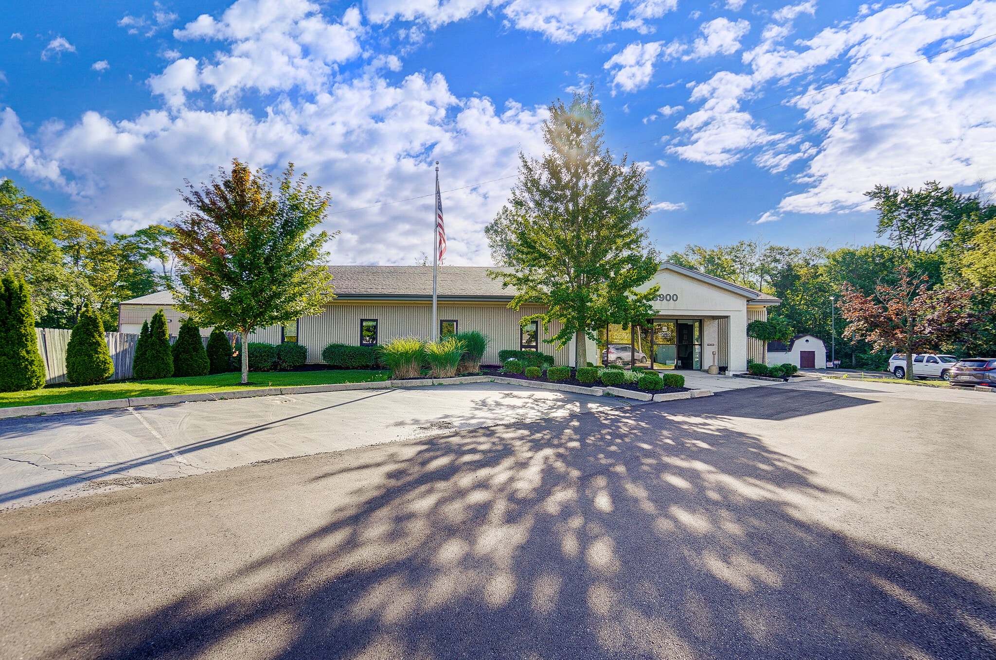 8900 N Dixie Dr, Dayton, OH for lease Building Photo- Image 1 of 43