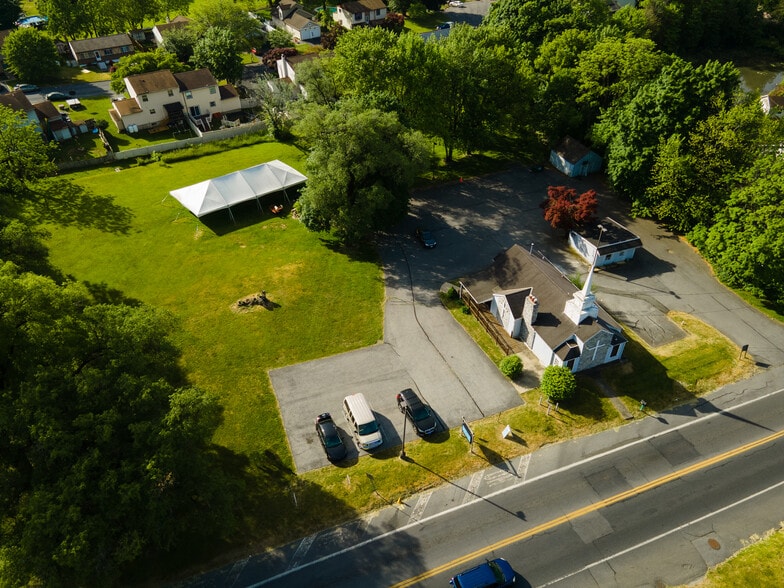 1860 E Emmaus Ave, Allentown, PA for sale - Aerial - Image 3 of 3