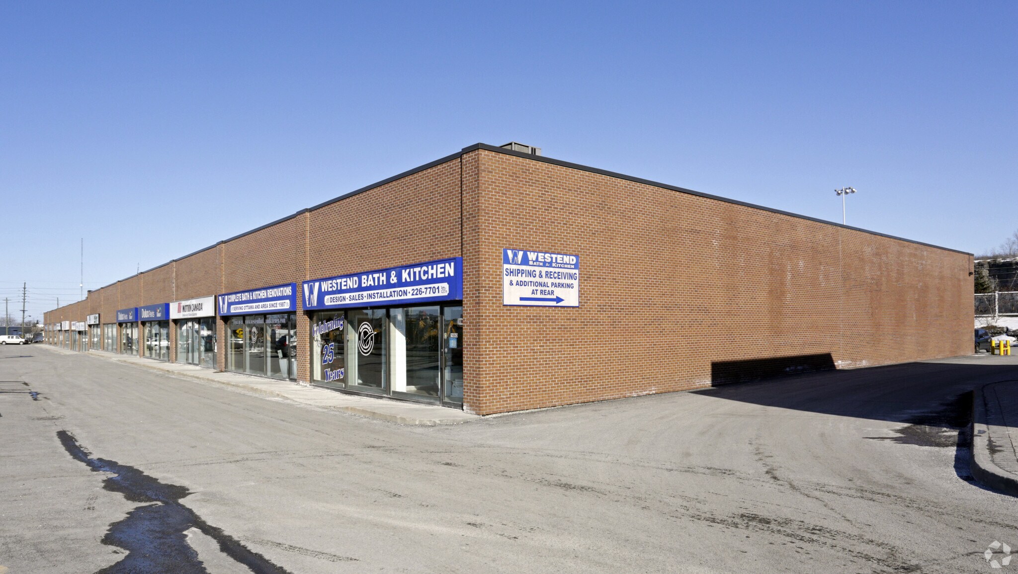 1630-1660 Woodward Dr, Ottawa, ON à vendre Photo principale- Image 1 de 1