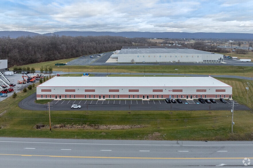 7086 Carlisle Pike, Carlisle, PA for lease - Building Photo - Image 3 of 5